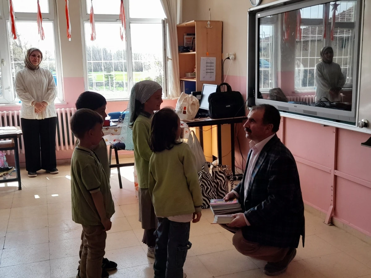 *95&rsquo;inci &ldquo;K&ouml;yde Okuma Etkinlikleri&rdquo; Kadışehri&rsquo;nin &Uuml;&ccedil;ağa&ccedil; K&ouml;y&uuml;nde ger&ccedil;ekleştirildi.*