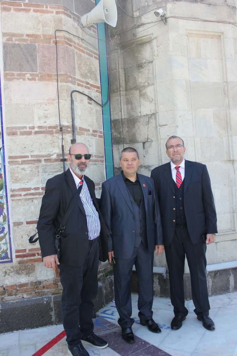 AKSAÇLILAR, ÜLKE GENELİNDE BAŞBUĞ ALPARSLAN TÜRKEŞ VE ŞEHİT MUHSİN YAZICIOĞLU’NU YÂD ETTİ…