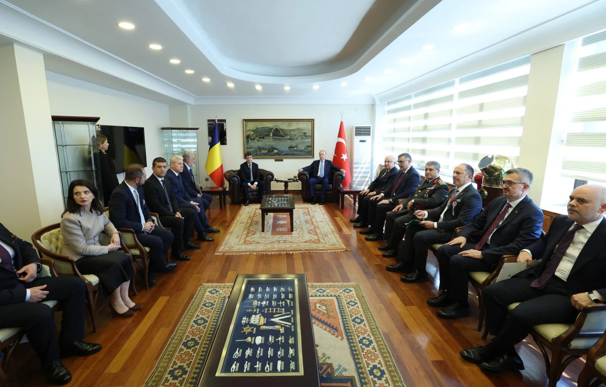Cumhurbaşkanı Erdoğan, Romanya Cumhurbaşkanı Dan ile g&ouml;r&uuml;şt&uuml;