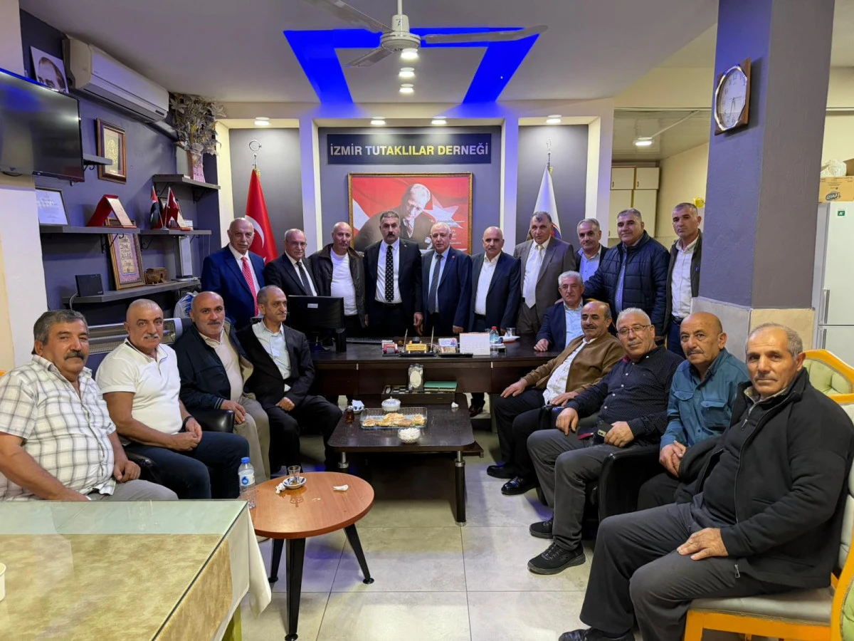 Ege'nin Kalbinde Doğu Rüzgarı: İzmir'de 18. Geleneksel Tutak Kete Gecesi Coşkusu! 