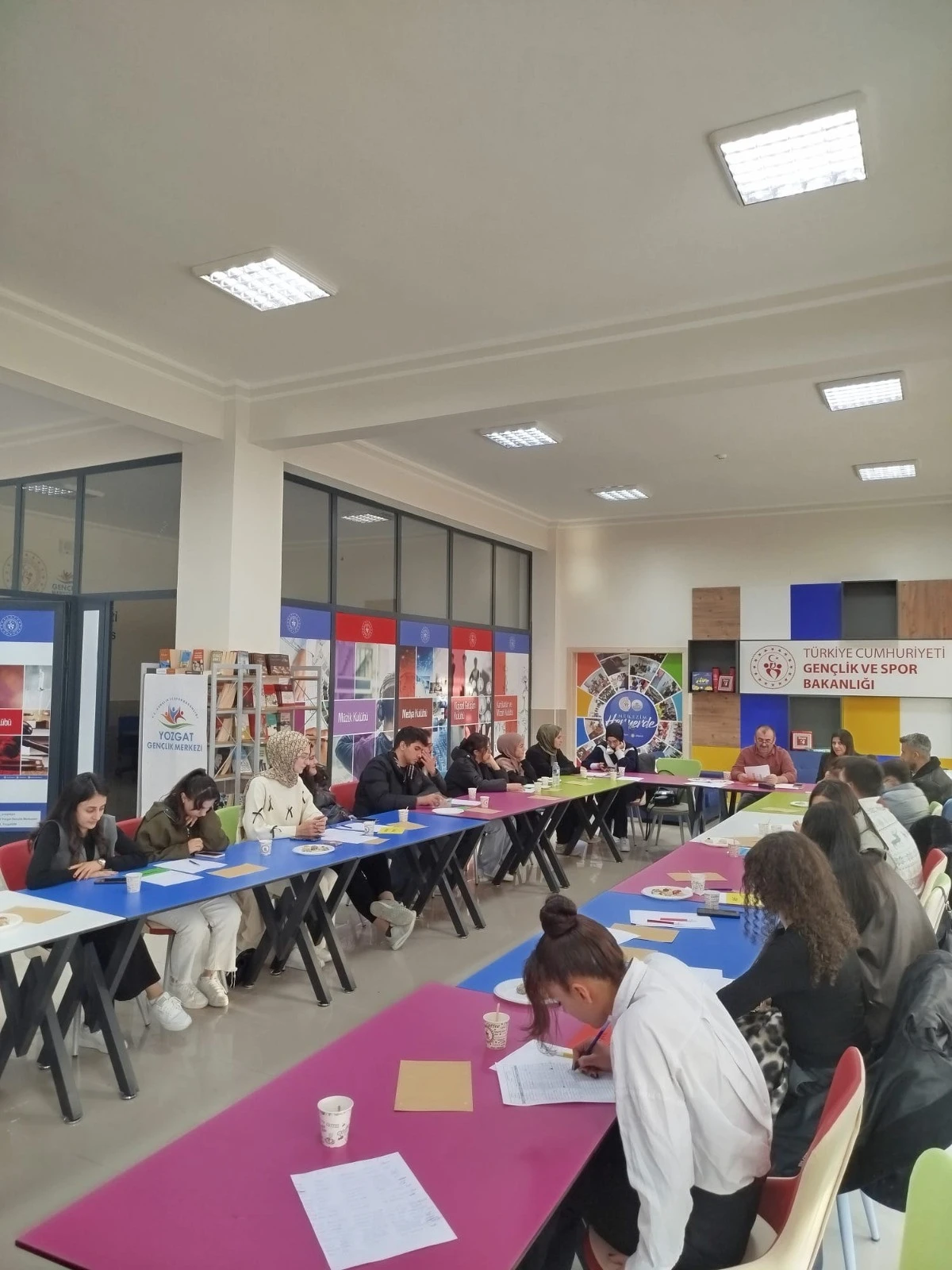 Genç Girişimci Adayları İçin Temel İletişim Becerileri” eğitim programının ilk etabı gerçekleştirildi