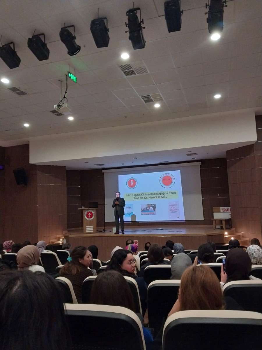 İklim Değişikliğinin Kadın ve Çocuk Sağlığı Üzerine Etkisi Sempozyumu