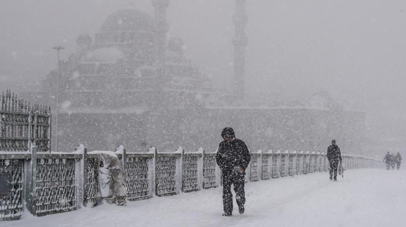 İstanbul'da 2 gün kar yağacak! Birçok ilimizde okullar tatil edildi