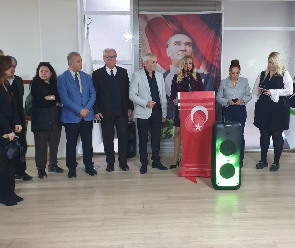 İzmir&rsquo;de Anlamlı Buluşma: &ldquo;Bir Kadın Bin Hayal&rdquo; &Ouml;d&uuml;lleri Sahiplerini Buldu