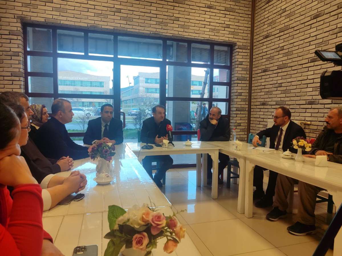 Muş’ta “Plastik Hayatlar ve Kanser” Konuşuldu