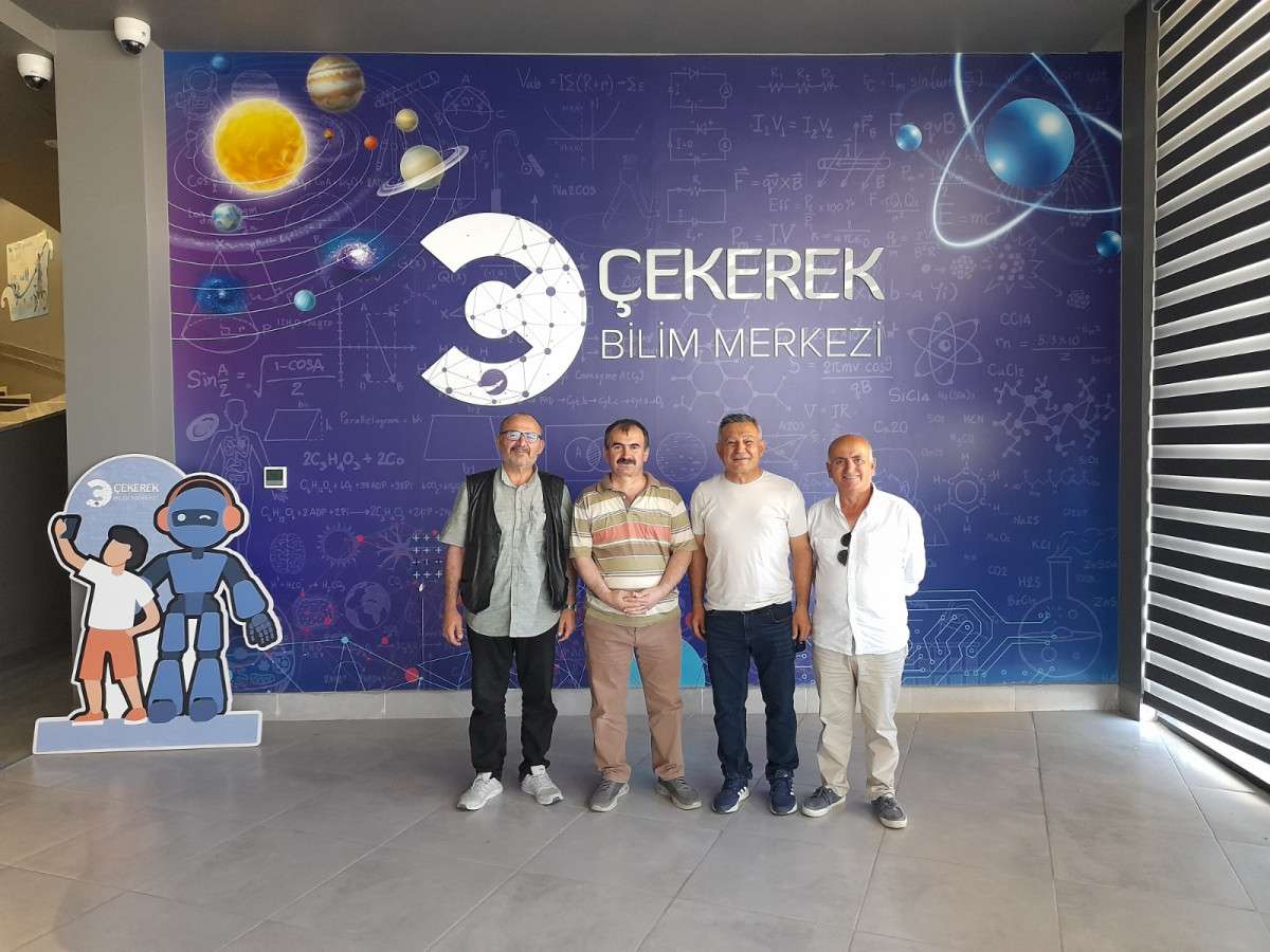 Pazarören mezunlarından vefalı “kardeş” ziyareti.