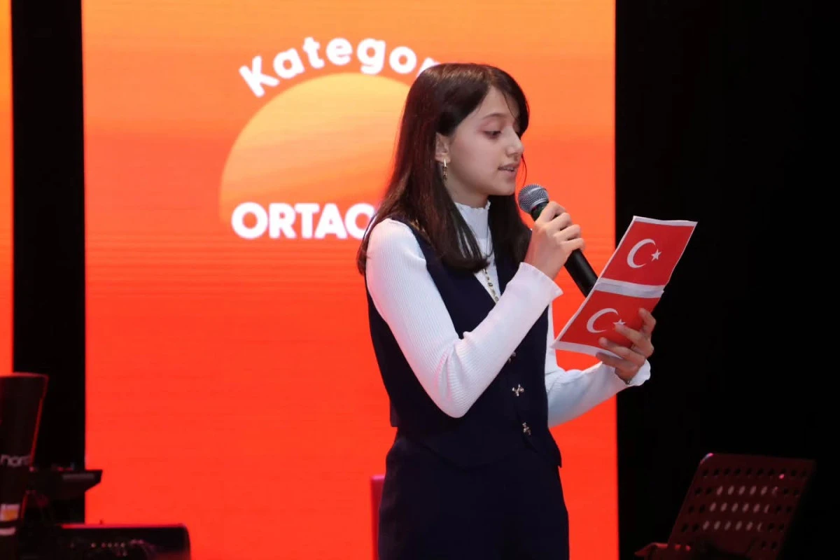 Şiirin G&uuml;c&uuml; Sultanbeyli&rsquo;de Buluştu