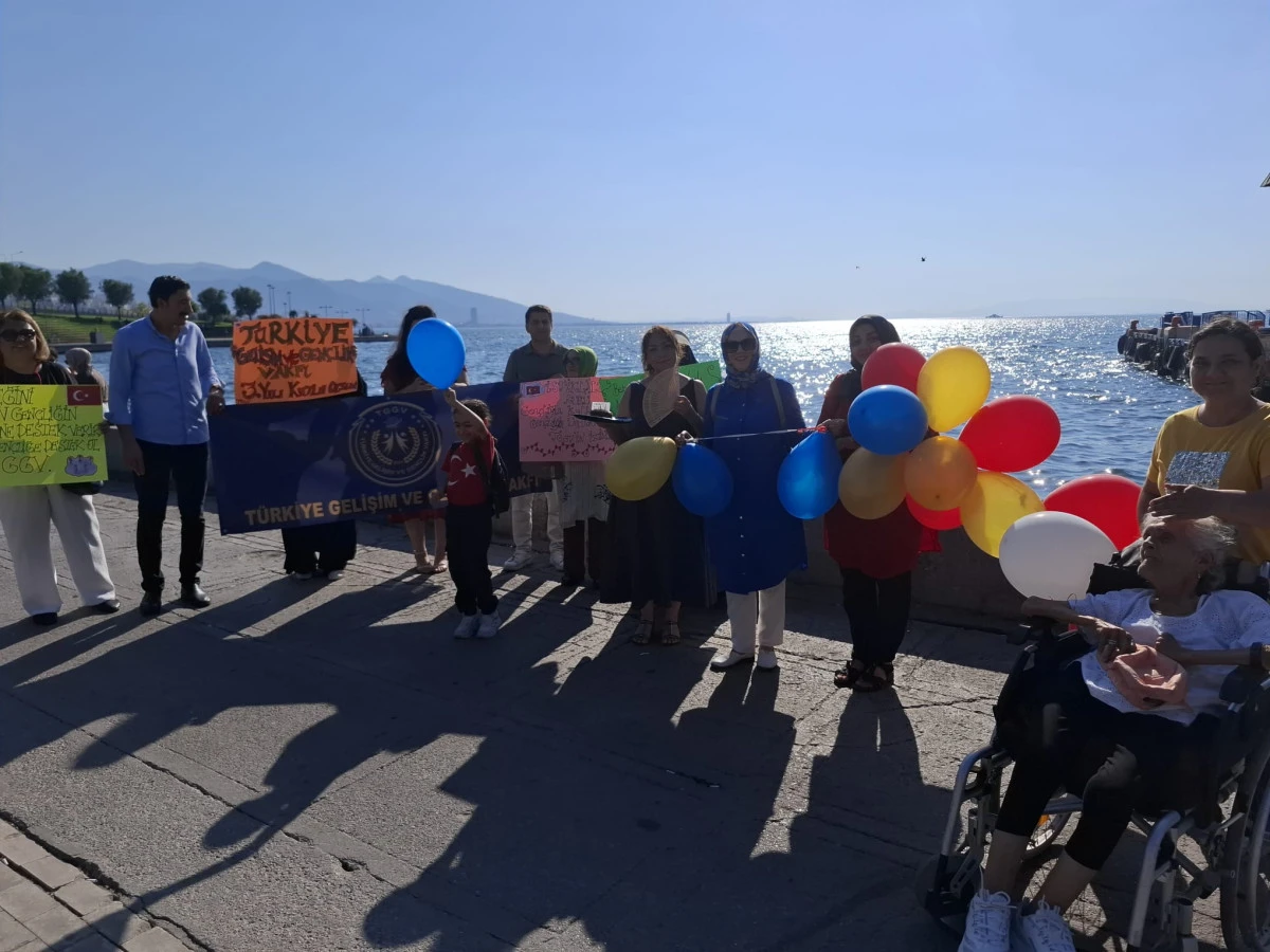 T&uuml;rkiye Gelişim ve Gen&ccedil;lik Vakfı (TGGV) 3. Yaşını İzmir&rsquo;de Coşkuyla Kutladı