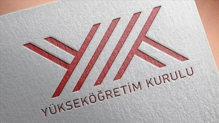 Y&Ouml;K'ten İstanbul'da &ouml;zel bir &uuml;niversitenin mezuniyet t&ouml;reninde ayet yazılı pankartın kapatılmasına soruşturma